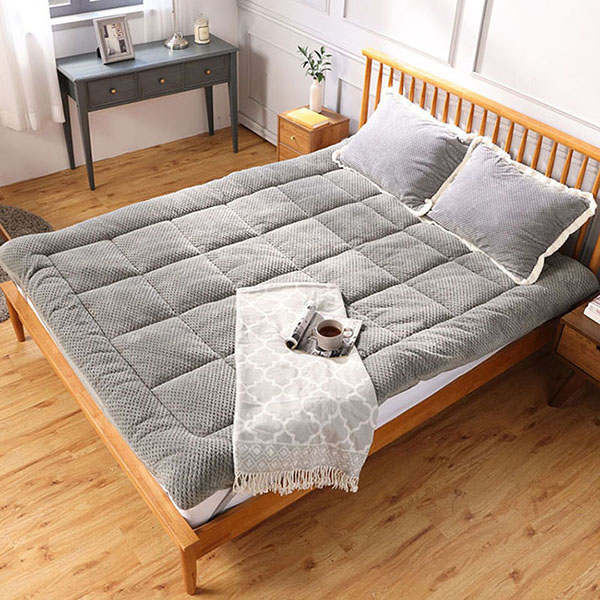 전기없이 자가발열 그래핀 발열매트 부드러운 극세사 토퍼 슈퍼싱글/퀸 택 1 상품이미지