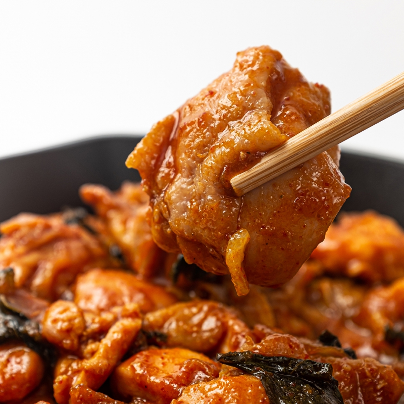 [감사특가]반식엔 100% 쫄깃 닭다리살 숯불 양념/간장닭갈비 300g x 4팩(1.2kg)  상품이미지