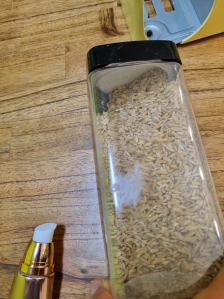 스티커 자국 없애는 법