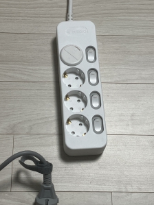 외출 전 코드 뽑기