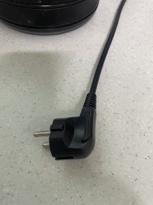 전기 코드 뽑기