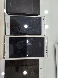 폐휴대폰 입니다