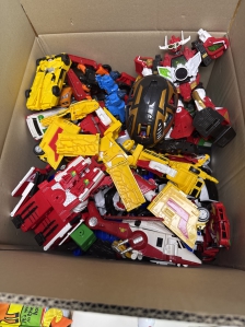 장난감 먼저 한박스 기부해보아요^^=