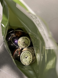 네스프레소 캡슐 재활용하기위해 모으고있어요!