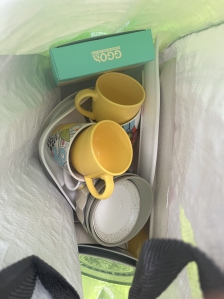 사용하지 않는 깨끗한 컵 기부해요