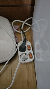 전기 스위티 꺼 놓기