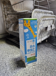 오늘도 우유팩 세척하기!
