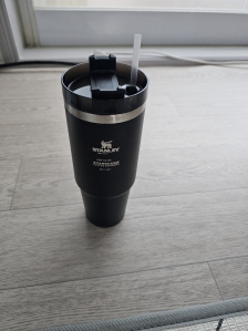 커피 텀블러에 담아왔어요