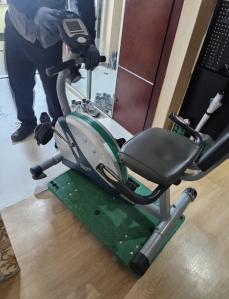  전기면도기 3개, 소형 드라이기, 기타 배출