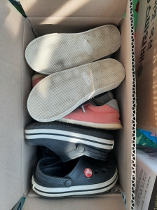 타  사이트서 운동화로 아이들 놀이터 만든다해서 기부했